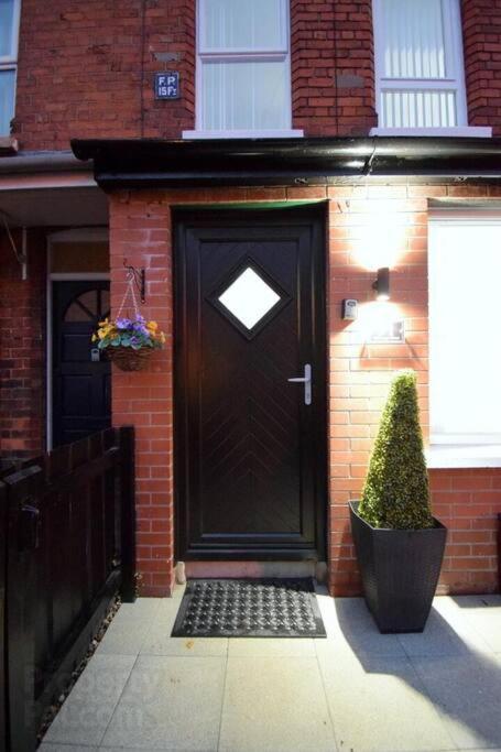 Belfast Luxury Lets - Windsor Townhouse Villa Exterior photo